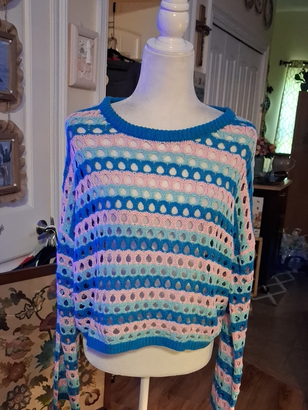A New Novelle Open-Knit Striped Crewneck A Light Sweater in Blue and Pink